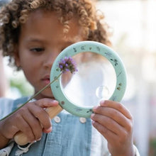 Load image into Gallery viewer, forest friends magnifying glass