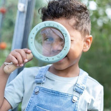 Load image into Gallery viewer, forest friends magnifying glass