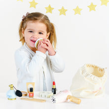Load image into Gallery viewer, Le Toy Van Star Beauty Bag