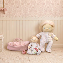 Load image into Gallery viewer, Olli Ella Binky Dinky Moppet with Pink Carrycot and friend

