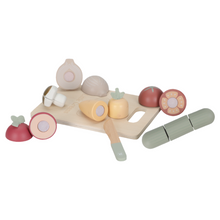 Load image into Gallery viewer, Slicing Vegetables and cutting vegetables 
