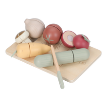 Load image into Gallery viewer, Slicing Vegetables and cutting vegetables 
