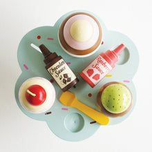 Load image into Gallery viewer, Carlo&#39;s Gelato Ice Cream Set
