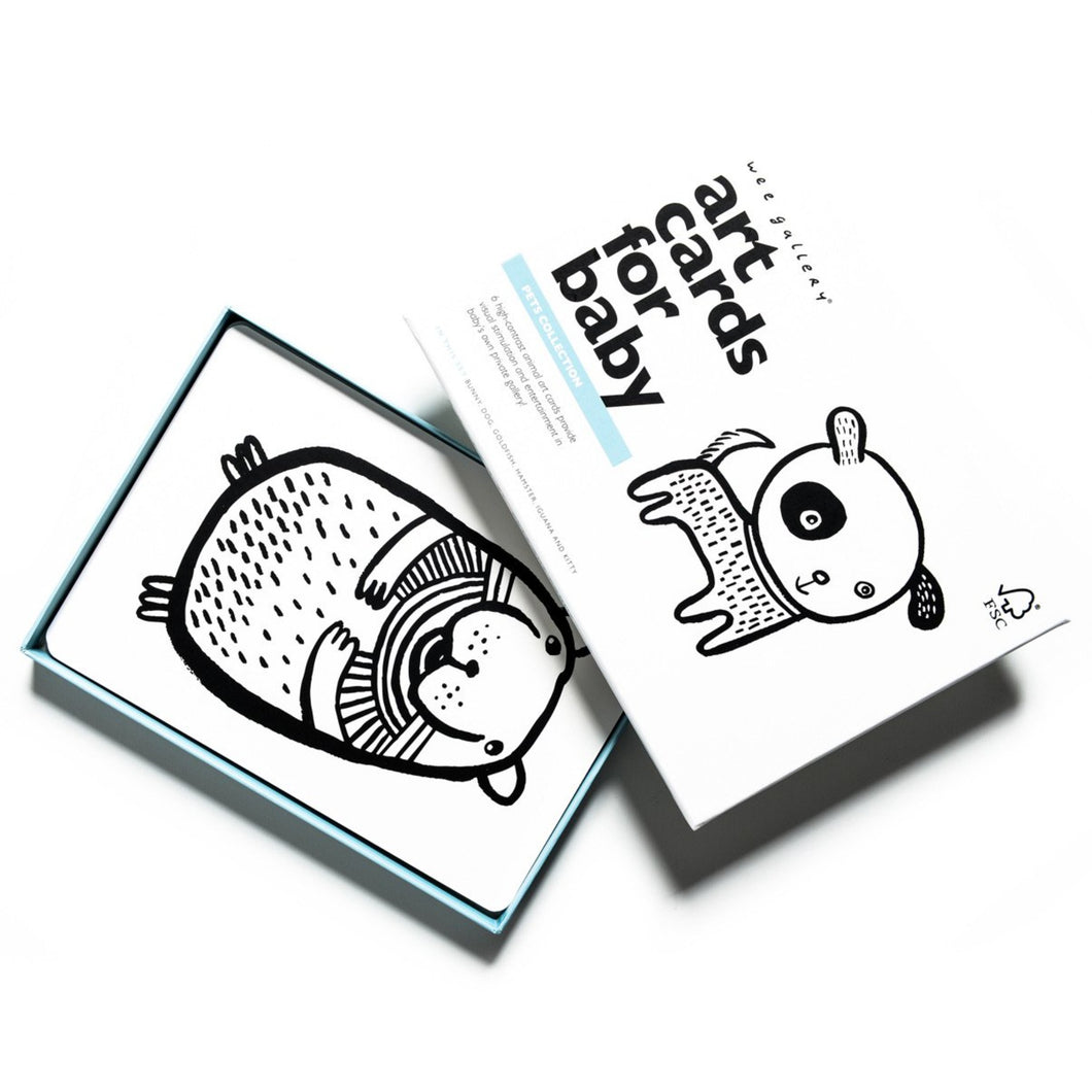 Wee Gallery  Touch  set  Sensory  Hand eye coordination  hand eye co-ordination  educational  Cards  Book  Black and white  Animals monochome Art Cards for Baby Pets